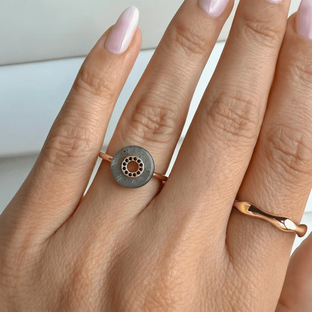 Labradorite Black Spinel Fidget Ring - Liora - Image 19