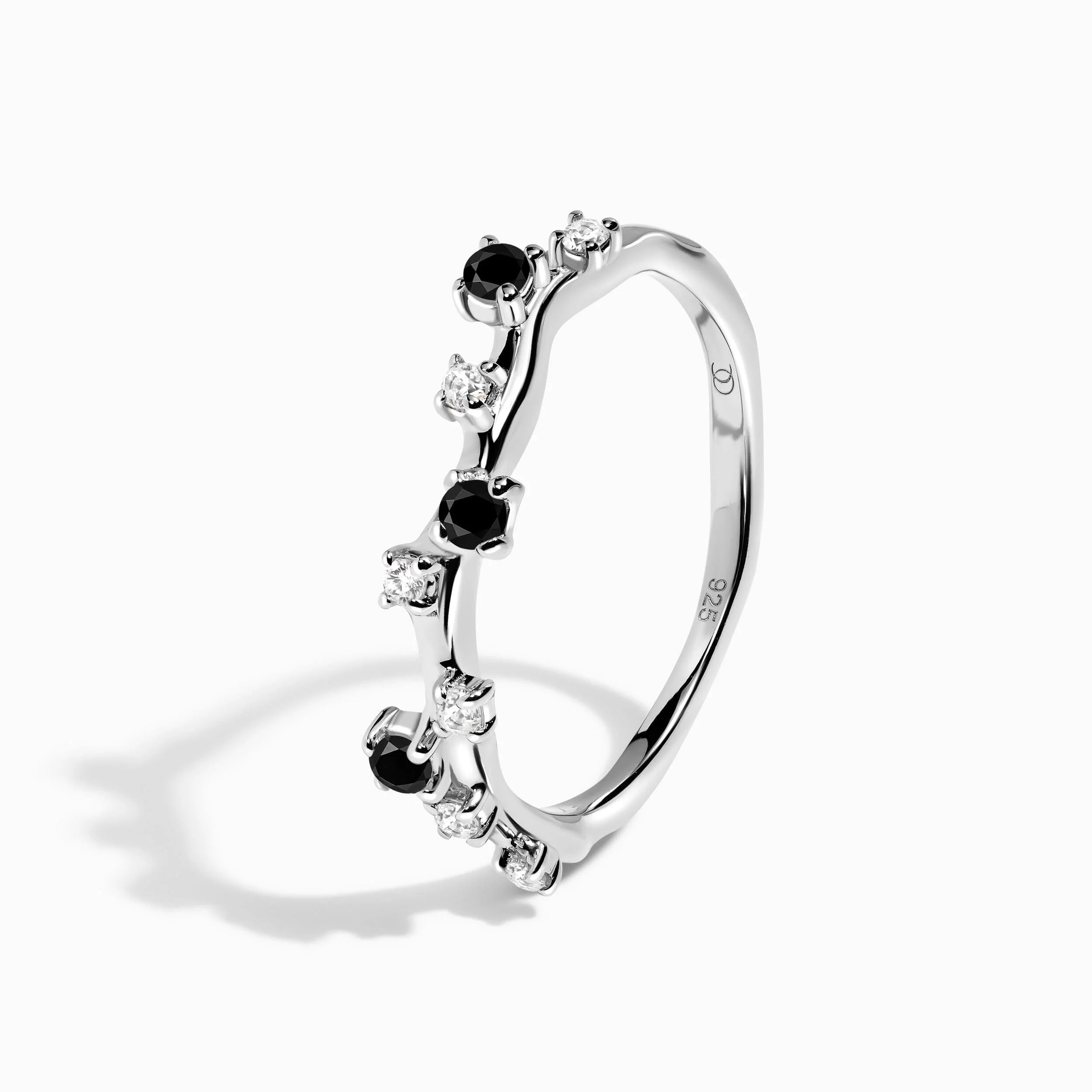 Black Onyx Ring - Stardust Band - Image 12
