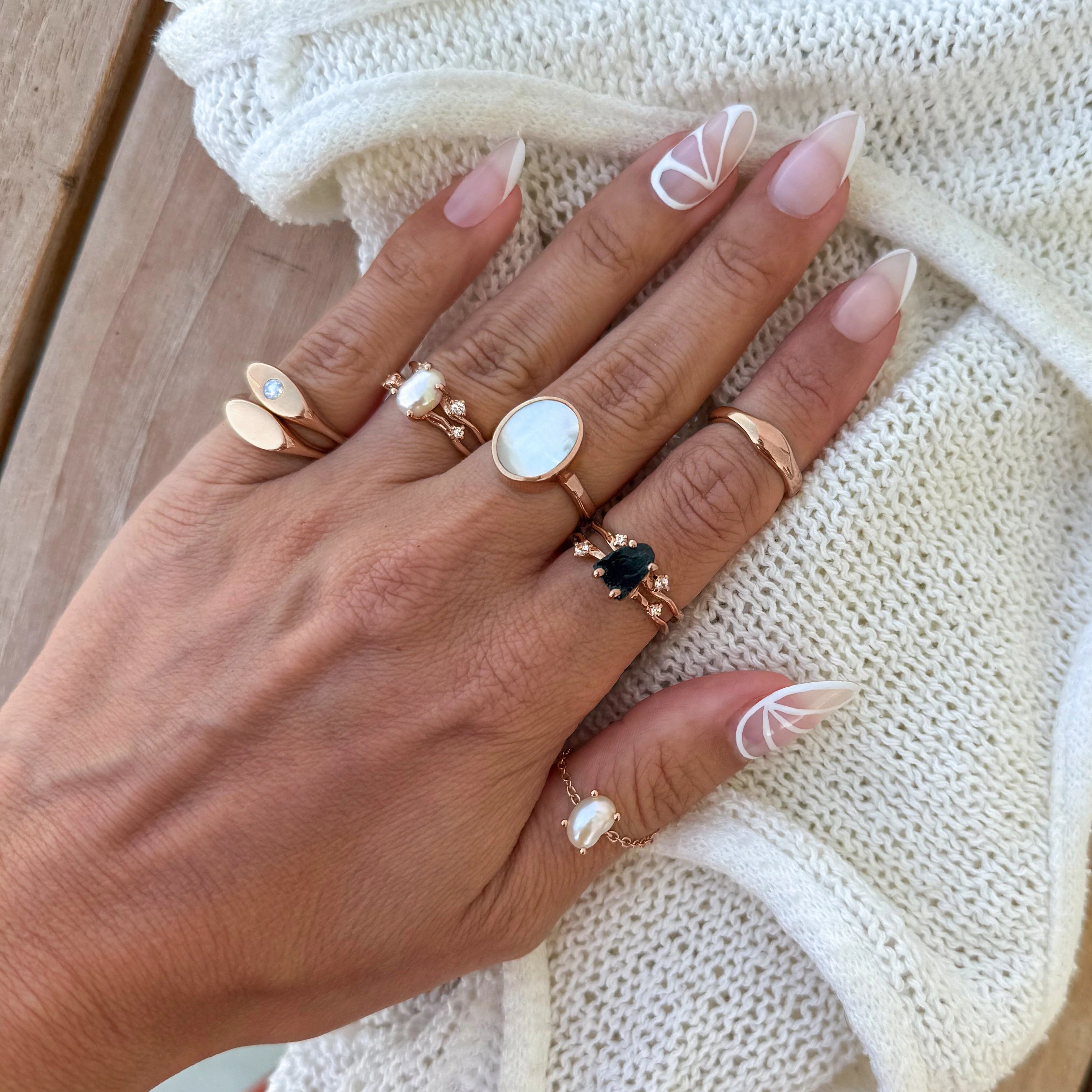 Moonstone Pinky Ring - Signet Lune - Image 14